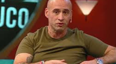 Agarrate el izquierdo: por quejas de los hinchas, Estudiantes eliminó a Trebucq de la charla que iba a dar