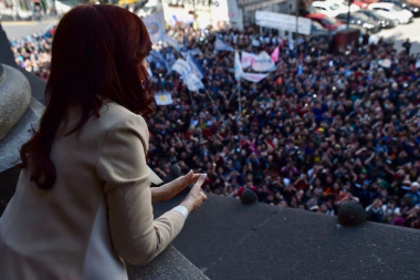 Presa o muerta; el Partido Judicial proscribió a CFK y recrea el sueño húmedo de aniquilar al peronismo