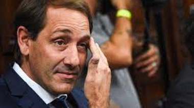 ¿Vio luz y entró u organizó?: el FdT insiste en saber qué hacía Garro en la cabecera de la Mesa Judicial