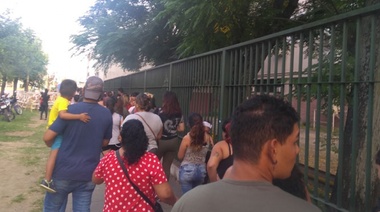 "Quienes miran con desprecio a los pobres acérquense para cerrar la bocota de una buena vez": el conmovedor posteo de una trabajadora en la entrega de Tarjetas Alimentarias