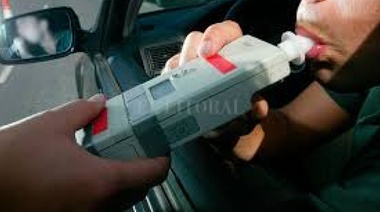 Ni una gota: insisten con que para conducir vehículos no puede haber alcohol en sangre