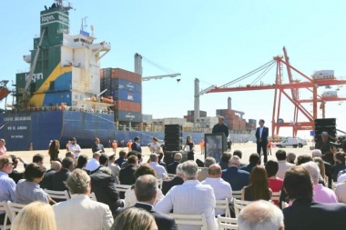 Quizá se haya acabado el verso: empezaron las operaciones portuarias en la Terminal Tec Plata