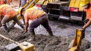 Arranca con la construcción un plan para cambiar planes por trabajo genuino
