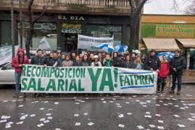 Ocho de cada diez trabajadorxs de prensa de La Plata y la región cobran sueldos por debajo de la línea de pobreza