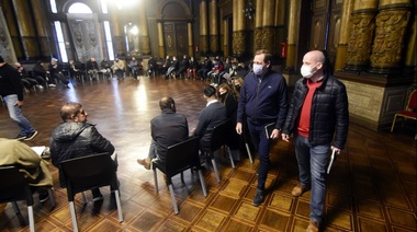 Ante los delegados municipales, Garro se comprometió a poner más cámaras de seguridad y luces Led