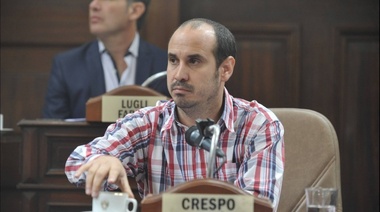 Por la fuente de trabajo en riesgo, un concejal pidió que se resuelva el reclamo de Radio Cool por la publicidad oficial