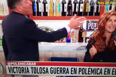 Con chistes sobre el "garche" y bailecito, Gladis Florimonte estrenó el personaje de "Victoria Tolosa Guerra" en Polémica en el Bar