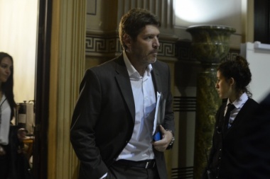 El diputado de los proyectos duros ahora propone privatizar el Astillero por "antro de corrupción"