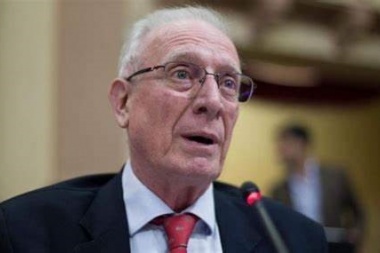 Viejo Vizcacha: diputado libertario dijo que "no es para tanto" que le saquen los remedios a los jubilados