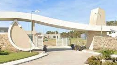 Crece la bronca en una zona de City Bell: una empresa se apoderó de una calle para hacer un barrio cerrado