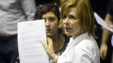 Indignada: Saintout no puede creer que a Garro le hayan aprobado la rendición de cuentas