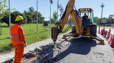 Esperemos que duren: este sábado se terminan los arreglos en la rotonda de la Autopista