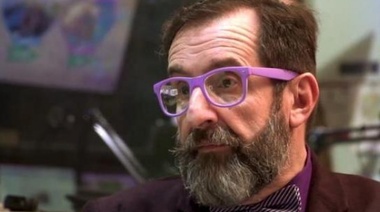 "El enemigo de los Medios concentrados es Axel porque no tienen de donde agarrarlo, lo das vuelta, lo sacudís y lo único que le caen son postgrados"