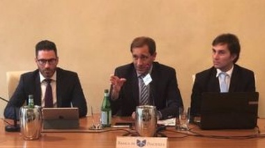 En puja con una sede yanqui, Garro defendió en Italia la postulación de la República para que reciba a la Cumbre Mundial de Premios Nobel de la Paz.