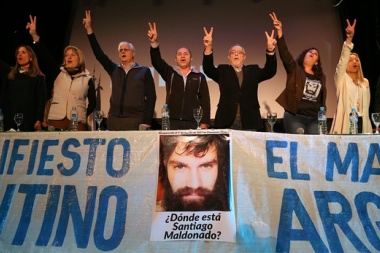 Presentación en Ensenada: Manifiesto Argentino por una nueva Constitución