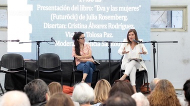 Saintout en la Feria del Libro del PJ: “Nuestra cultura lleva a Evita no sólo como símbolo, sino como un horizonte”