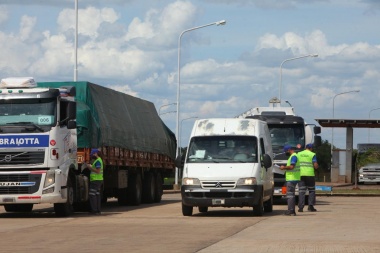 Fiscalizaron 56.900 transportes de pasajeros y cargas: 3.000, flojos de papeles