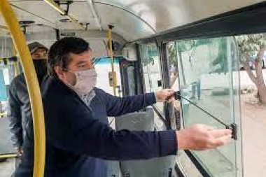 Abrigarse: la CNRT recordó que las ventanillas de los transportes públicos deben seguir abiertas