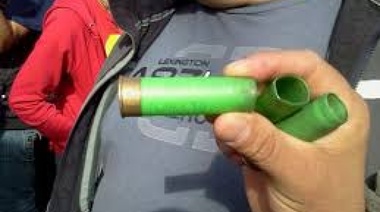 Fallo del juez Arias: la Provincia deberá indemnizar a un pibe platense que recibió balazos de goma en un boliche de Gonnet