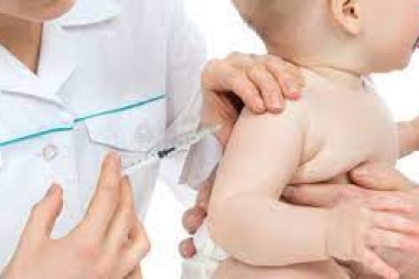 Llevalo, llevala: arrancó la vacunación libre contra el Covid para niños y niñas de entre 6 meses y 2 años