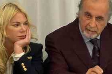Tribuna de Chanchullo: afirman que un Mitre admitió que una firma para la venta del paquete accionario fue falsificada