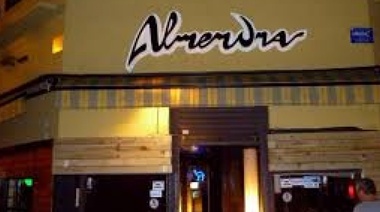 La pandemia se lleva puesta a Almendra, sus dueños venden todo y ya hay quienes sueñan con llevarse una mesa