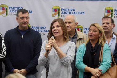 Saintout en el homenaje del PJ La Plata a Evita: “Cristina tiene que ser Presidenta”
