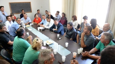 El concejal de Moyano propuso que el municipio le pague salario y obra social a los choferes de taxis