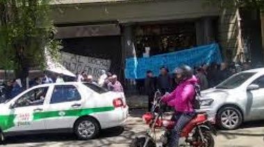 Organizaciones sociales marcharán a Edelap por los cortes en los barrios populares
