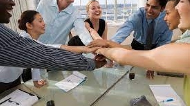 Subiendo la cuesta: creció 8,1% la actividad industrial y el empleo registrado