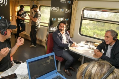 Se hizo "Destino Mar del Plata", la transmisión de radio más larga de la historia sobre un tren
