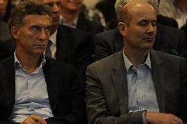 "Inepto, defaulteador": en el entorno de Milei explotan de bronca por la exigencia de Macri de meter a Sturzenegger en el equipo económico