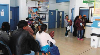 Desde que empezaron a cobrarles cayó 90% el ingreso de pacientes extranjeros a hospitales de Salta