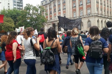 Los que saben de tema ganaron la calle para repudiar el proyecto de Salud Mental