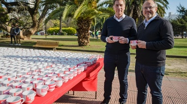 Santilli prometió en La Plata eliminar 50 tasas de las 1200 que se paga en la Provincia