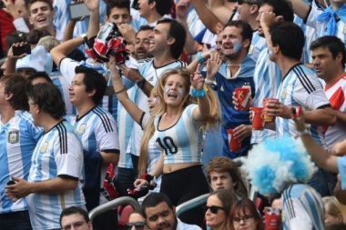 Argentinos en Rusia, en Ezeiza los espera la AFIP