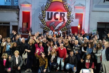 Radicales de La Plata que esperan a Lavagna, celebraron el Día del Trabajador