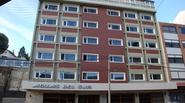 Bariloche: pibes del Nacional y El Liceo se despidieron a las piñas: un lastimado