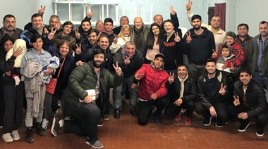 Presencia en los barrios: el peronismo platense sesionó en Villa Lenci