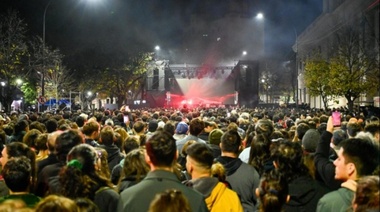 Una mutitudinaria fiesta popular enmarcó la inauguración de la nueva Plaza Rocha de La Plata