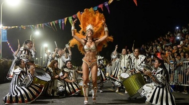 Más de 70 mil personas sacudieron el esqueleto en el Carnaval de la Repu