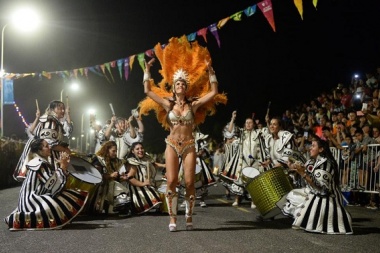 Más de 70 mil personas sacudieron el esqueleto en el Carnaval de la Repu