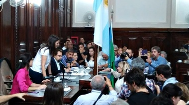 Concejo platense: el peronismo dio pelea pero no se pudo aprobar la emergencia tarifaria