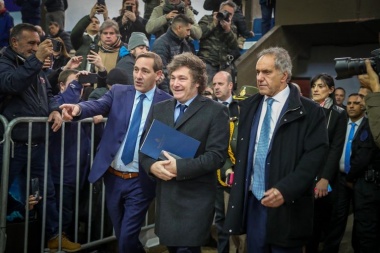 Lo aconsejó y lo dejó banda: revelan que Scioli está detrás de la caída en desgracia de Julio Garro
