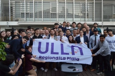 Franja Meada: afirman que se desató feroz interna en el ala universitaria de LLA