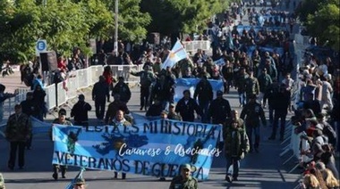 De terror: héroes de Malvinas denunciaron que milicos que torturaron soldados participaron del desfile de Milei y Villarroel