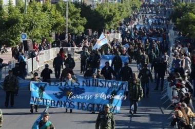 De terror: héroes de Malvinas denunciaron que milicos que torturaron soldados participaron del desfile de Milei y Villarroel