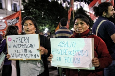 Bolivianos residentes en La Plata: "Evo nos devolvió la dignidad y el orgullo"