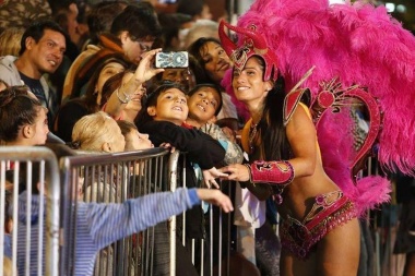 Más de 40.000 personas disfrutaron del carnaval popular en Ensenada
