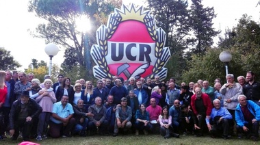 Florencia Rollié tras el cónclave radical disidente: "Todo el radicalismo crítico de La Plata está unido y dispuesto a ofrecer una alternativa honesta"